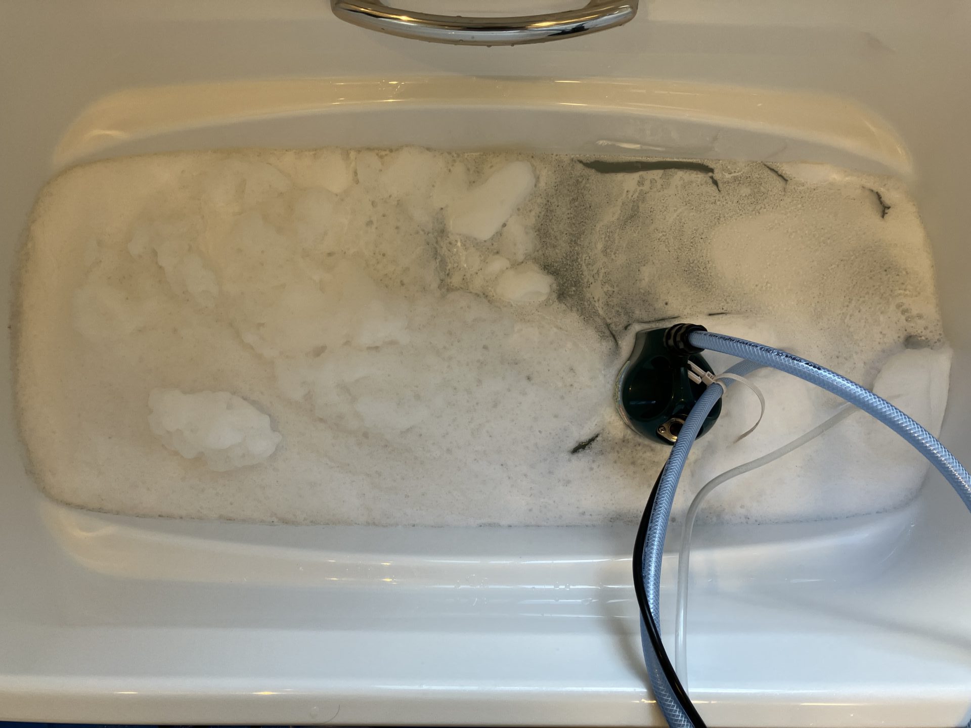 冨山塗装 ケイクリエーション 風呂釜洗浄 追い焚き 追い炊き 追いだき 配管洗浄 お風呂 白い浮遊物 黒いゴミ 給湯器 湯泡美 浴室クリーニング